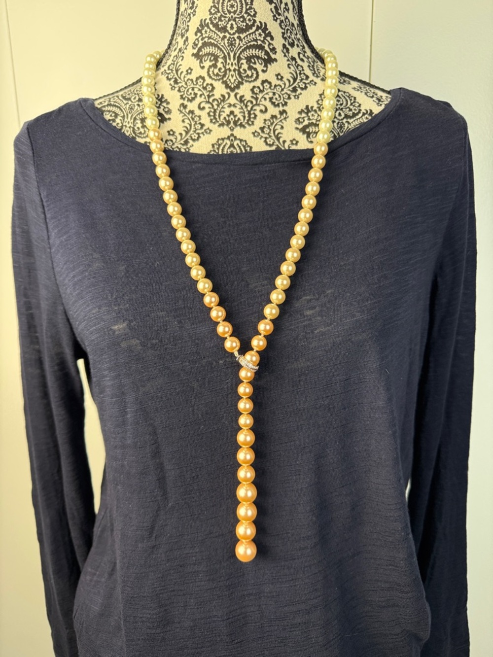 Elegant pink and white Pearl Lariat Necklace - Classic Women's Jewelry